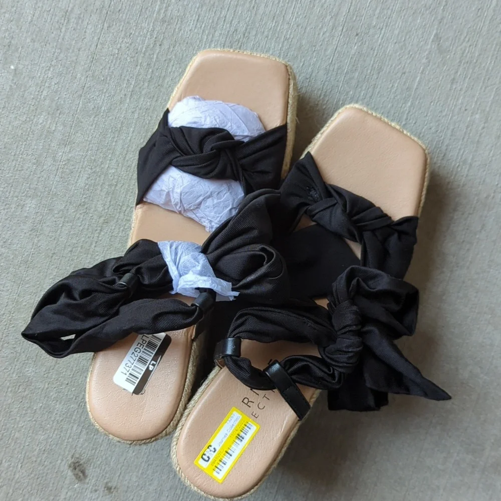 Journee Collection Women's Black‎ Tie Espadrilles Beach Wedge Heels Size 7.5